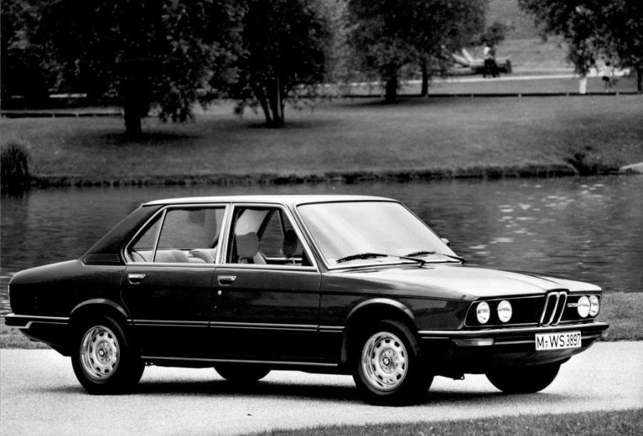  BMW 5-Series 1976 года  (фото 8 из 15)